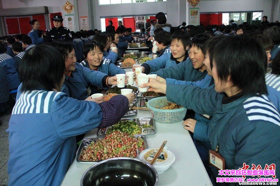 真实监狱女服刑人员图片,女子监狱服刑人员照片